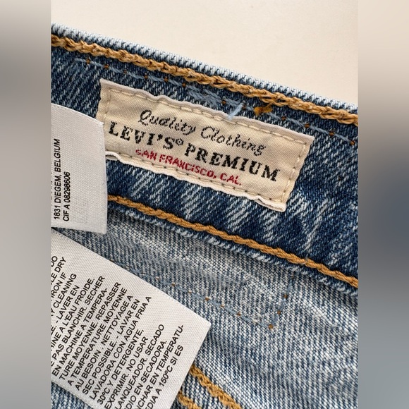 Levi’s Premium button fly jeans, 24x30, women’s, NWOT - Picture 4 of 16